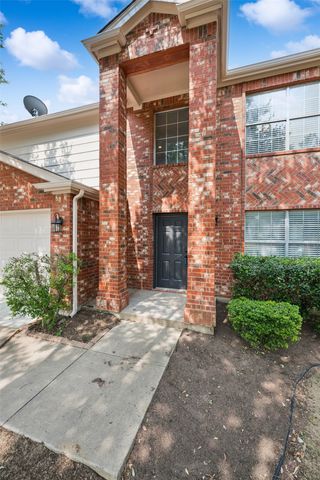 7020 Glenshire Drive, Arlington, TX 76002