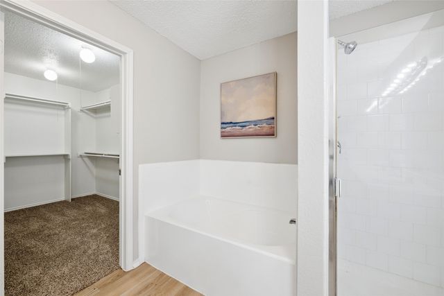 7020 Glenshire Drive, Arlington, TX 76002