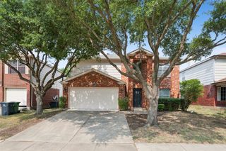 7020 Glenshire Drive, Arlington, TX 76002
