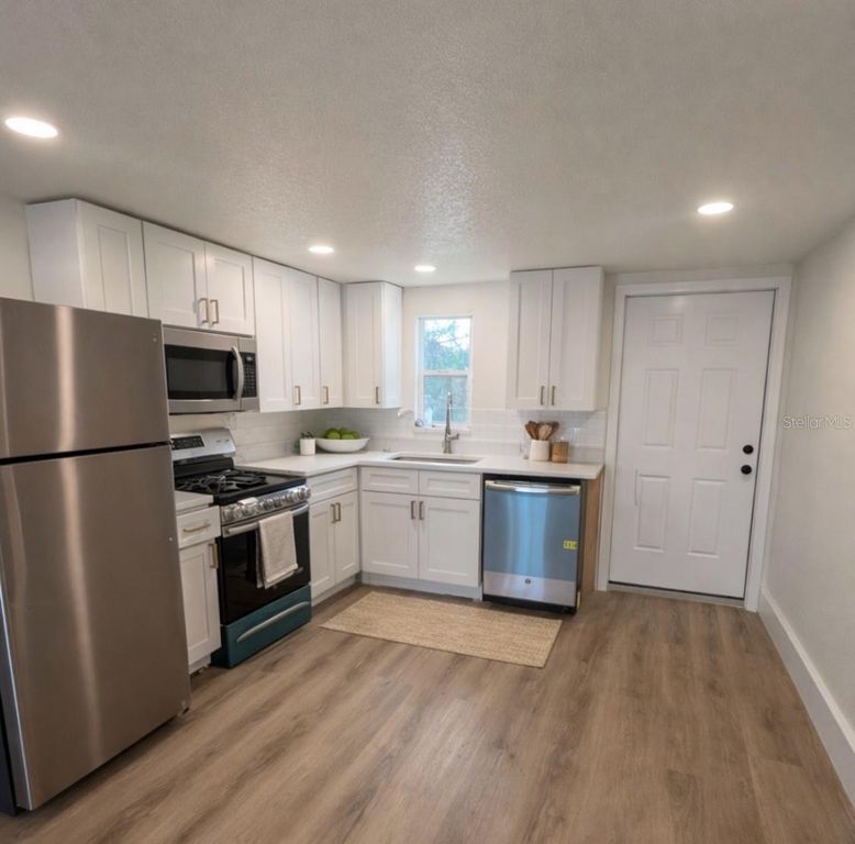 Image 4 of property listing at 838 BETHUNE AVENUE, Winter Garden, FL 34787