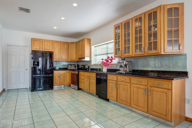2018 La Belle Villa Road, New Iberia, LA 70563