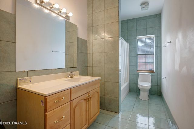 2018 La Belle Villa Road, New Iberia, LA 70563