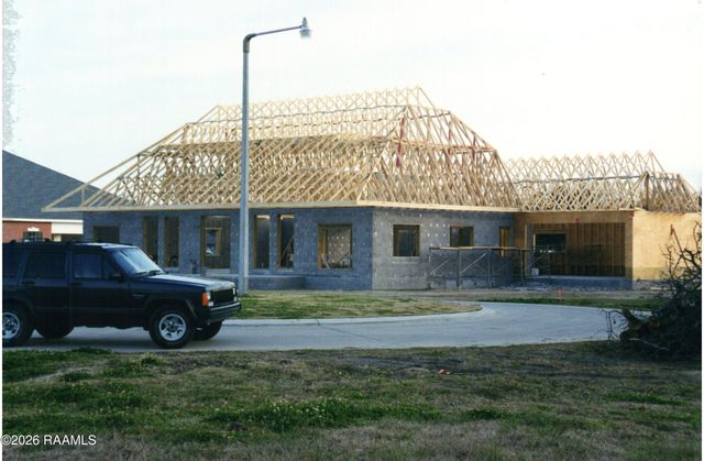 2018 La Belle Villa Road, New Iberia, LA 70563