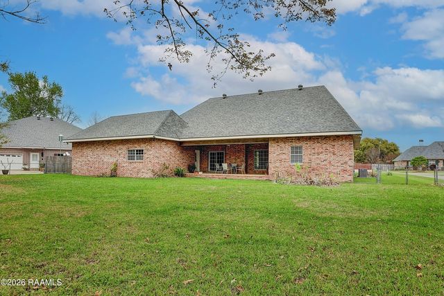 2018 La Belle Villa Road, New Iberia, LA 70563