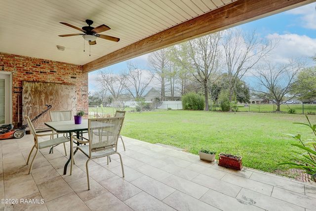 2018 La Belle Villa Road, New Iberia, LA 70563