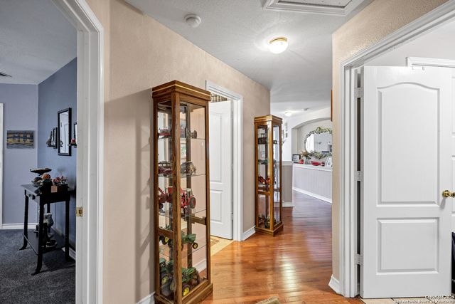 1611 Springhouse, San Antonio, TX 78251