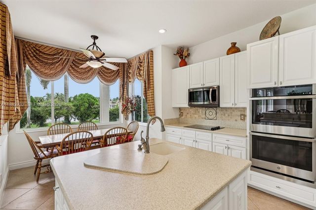 11759 Paradise Cove Lane, Wellington, FL 33449
