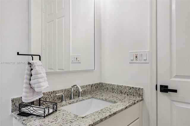 11759 Paradise Cove Lane, Wellington, FL 33449