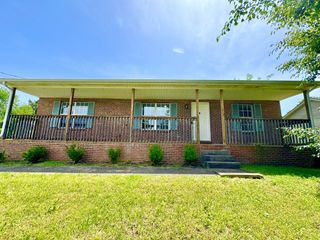 1306 Jared Ct, Clarksville, TN 37042