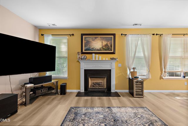 454 Stobhill Lane, Holly Springs, NC 27540