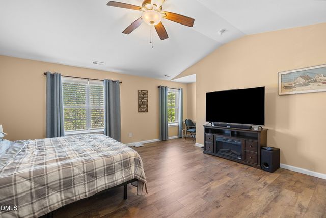 454 Stobhill Lane, Holly Springs, NC 27540