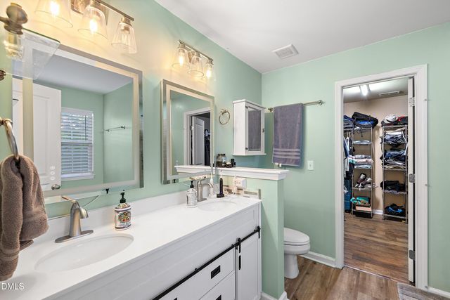 454 Stobhill Lane, Holly Springs, NC 27540