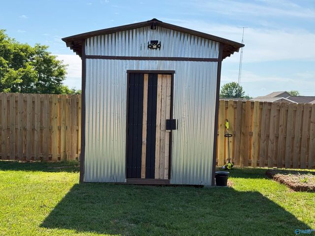 992 Yarbrough Road, Harvest, AL 35749