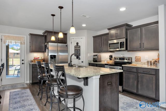 992 Yarbrough Road, Harvest, AL 35749