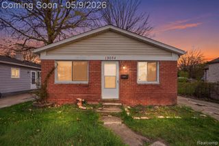 19054 E Thirteen Mile Road, Roseville, MI 48066