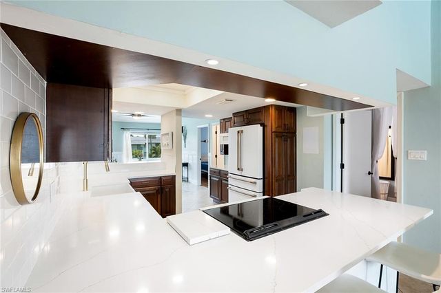 4904 Vincennes ST 207, Cape Coral, FL 33904