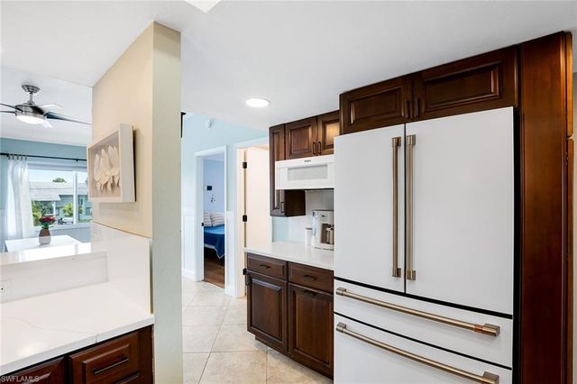 4904 Vincennes ST 207, Cape Coral, FL 33904