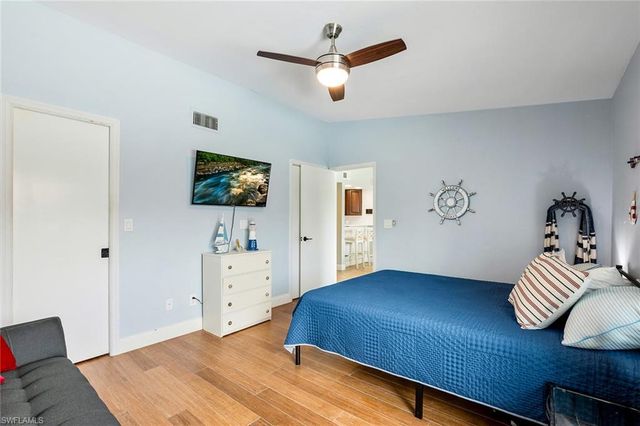 4904 Vincennes ST 207, Cape Coral, FL 33904