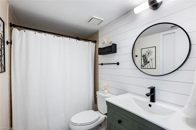 4904 Vincennes ST 207, Cape Coral, FL 33904