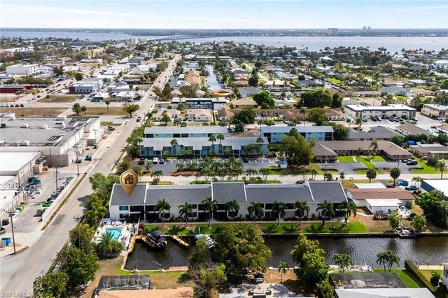 4904 Vincennes ST 207, Cape Coral, FL 33904