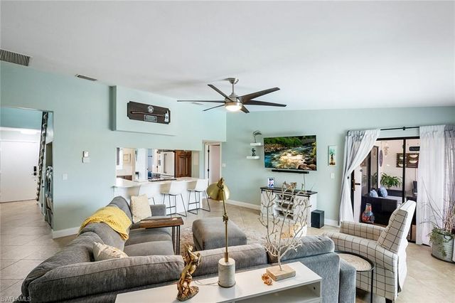 4904 Vincennes ST 207, Cape Coral, FL 33904