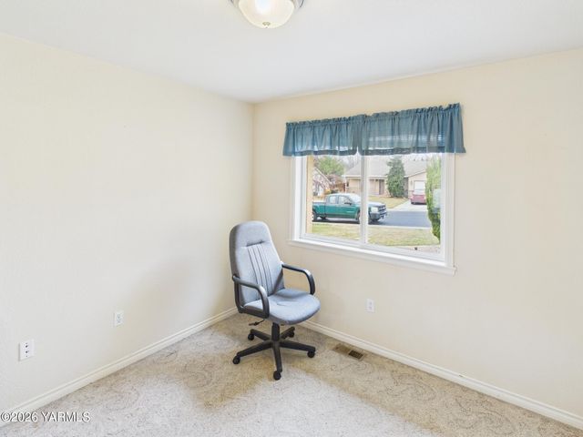 407 concord St, Zillah, WA 98953