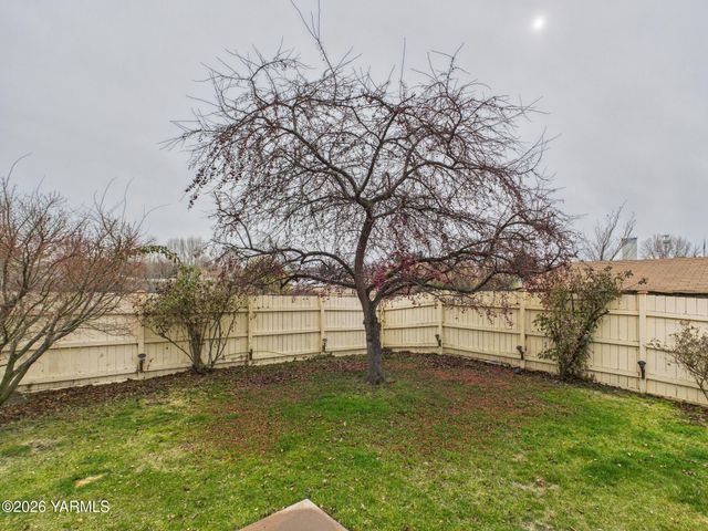 407 concord St, Zillah, WA 98953