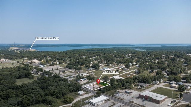 212 E East Street, Stockton, MO 65785