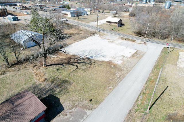 212 E East Street, Stockton, MO 65785