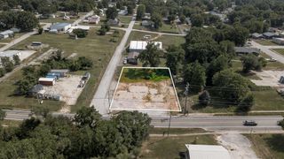 212 E East Street, Stockton, MO 65785