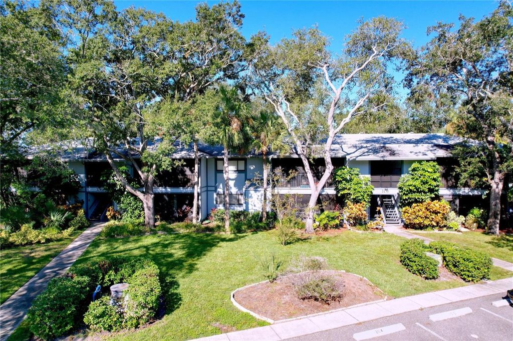 3241 FOX CHASE CIRCLE N 103, Palm Harbor, FL 34683