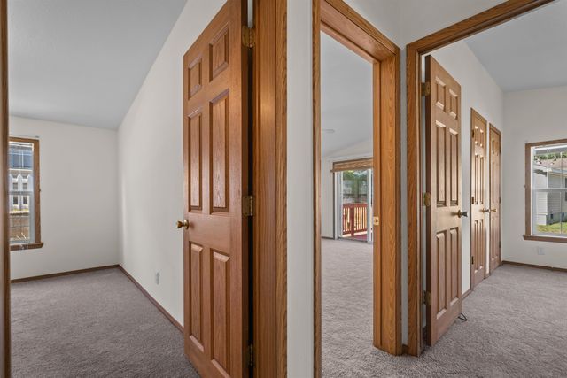 17 Heritage Way, Manchester, NH 03104