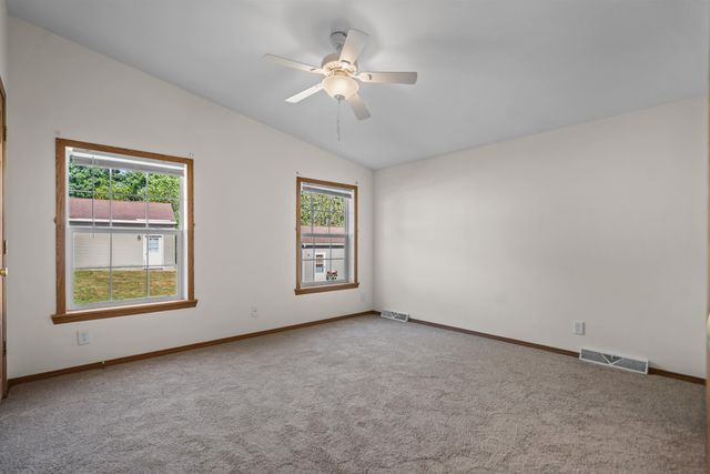 17 Heritage Way, Manchester, NH 03104