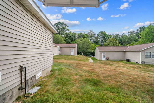 17 Heritage Way, Manchester, NH 03104