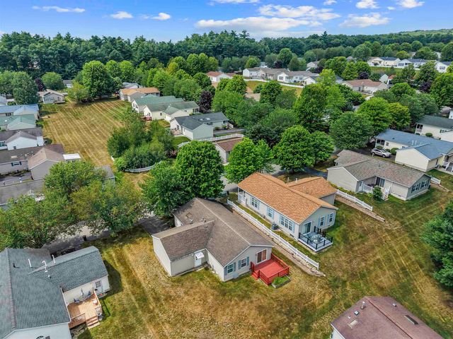 17 Heritage Way, Manchester, NH 03104