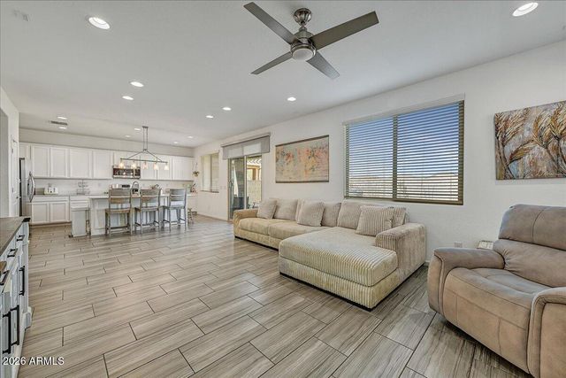 12348 W ORANGEWOOD Avenue, Glendale, AZ 85307