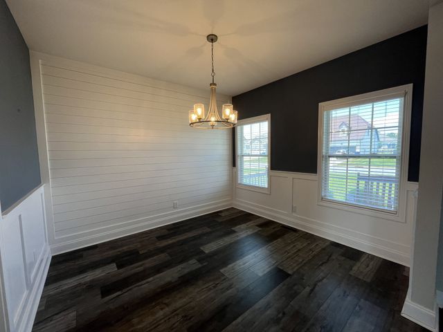 557 Dexter Dr, Clarksville, TN 37043