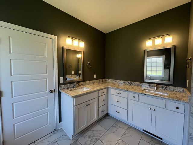 557 Dexter Dr, Clarksville, TN 37043