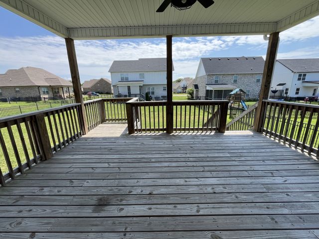 557 Dexter Dr, Clarksville, TN 37043