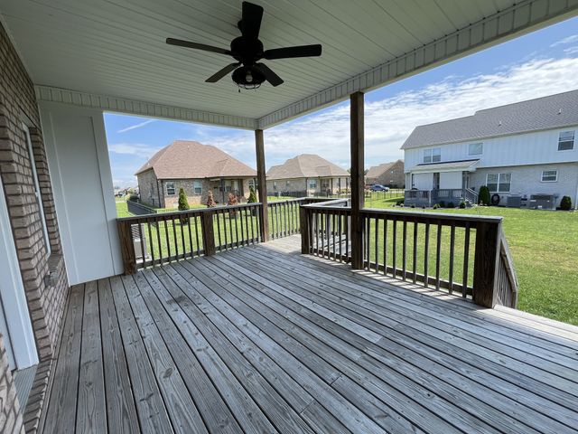 557 Dexter Dr, Clarksville, TN 37043