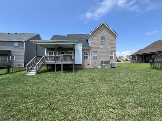 557 Dexter Dr, Clarksville, TN 37043