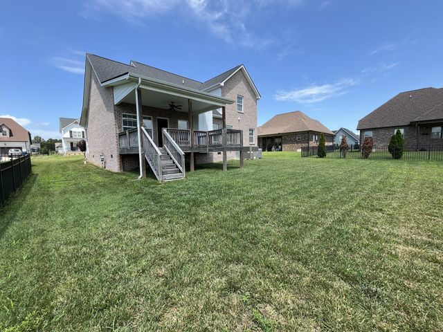 557 Dexter Dr, Clarksville, TN 37043