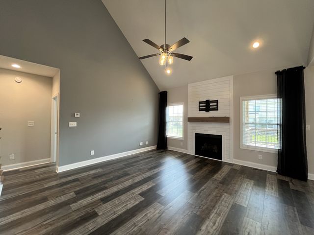 557 Dexter Dr, Clarksville, TN 37043