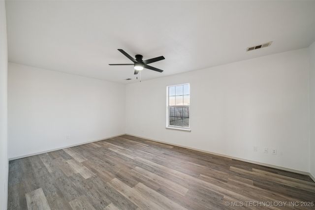 10020 N 44th East Avenue, Sperry, OK 74073