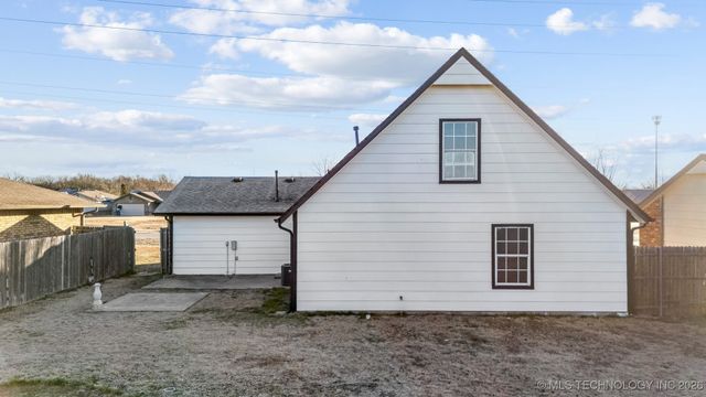 10020 N 44th East Avenue, Sperry, OK 74073