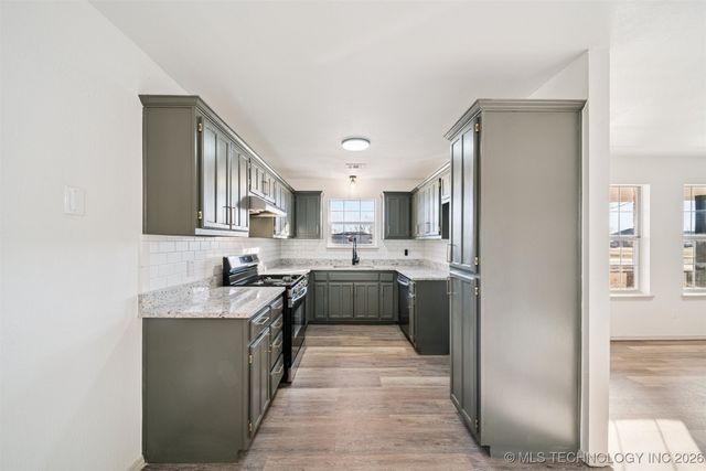 10020 N 44th East Avenue, Sperry, OK 74073