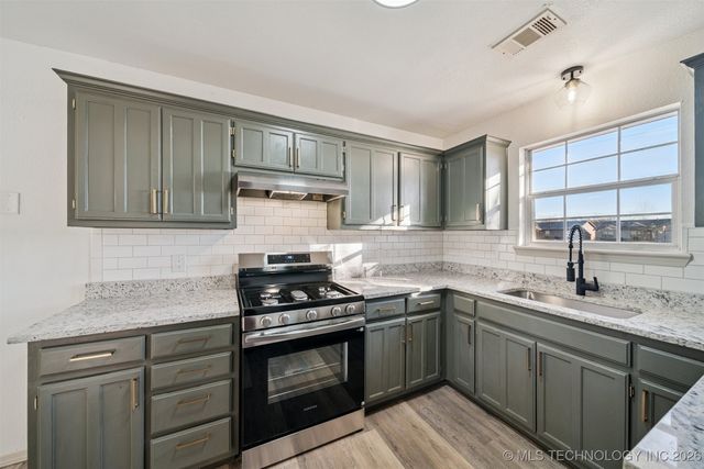 10020 N 44th East Avenue, Sperry, OK 74073