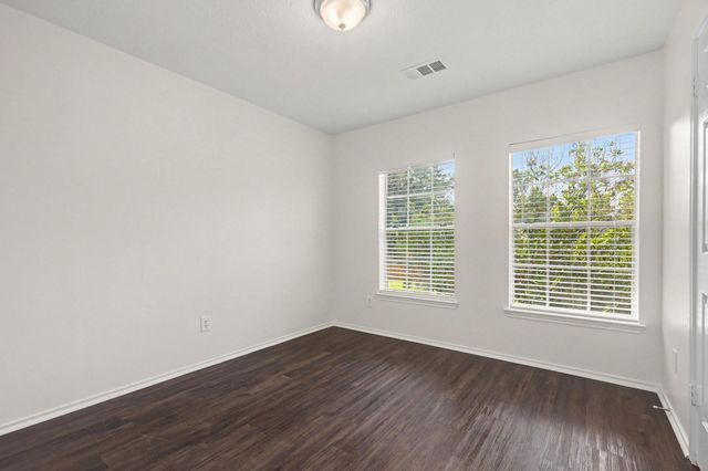 2218 Laurel Oaks Drive, Houston, TX 77014
