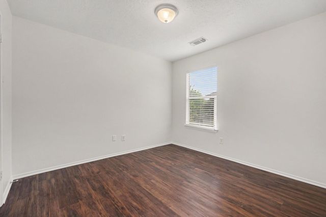 2218 Laurel Oaks Drive, Houston, TX 77014