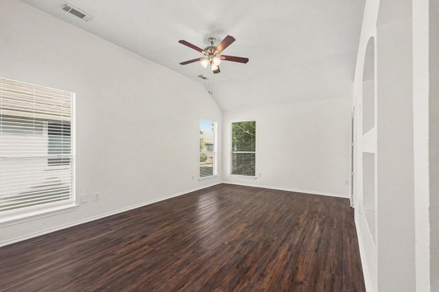 2218 Laurel Oaks Drive, Houston, TX 77014